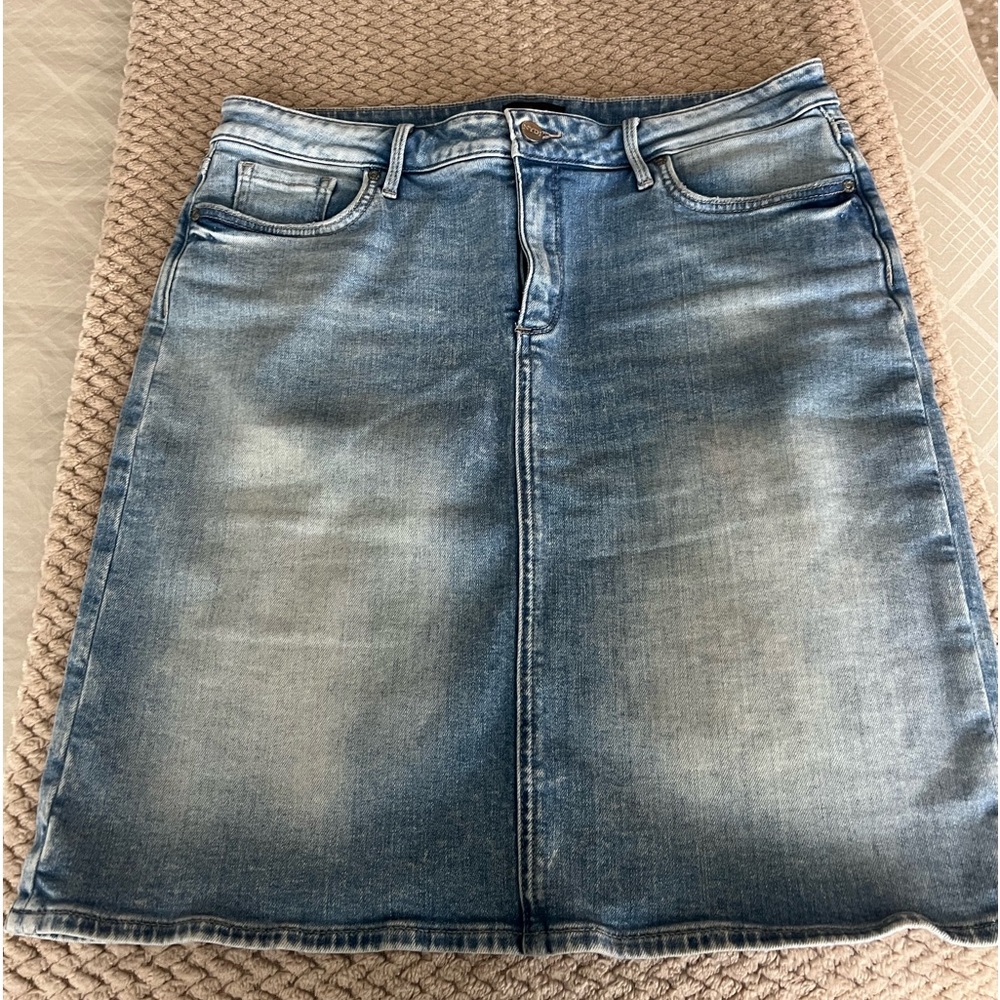 COPY - NYDJ Jean skirt